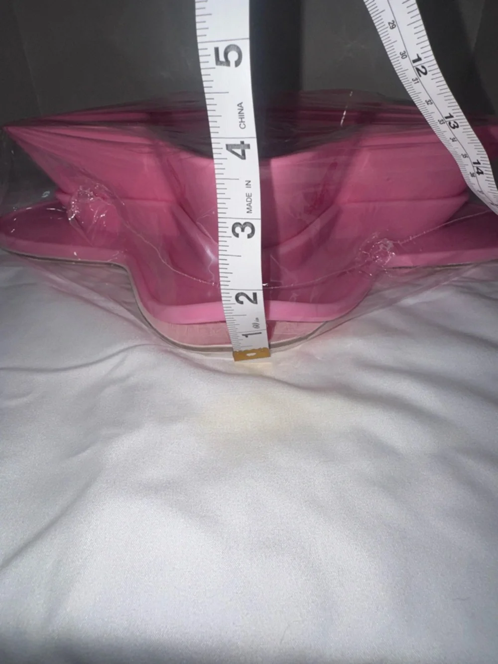 Jeffree Star pink star Shaped Divided dog bowls and mat